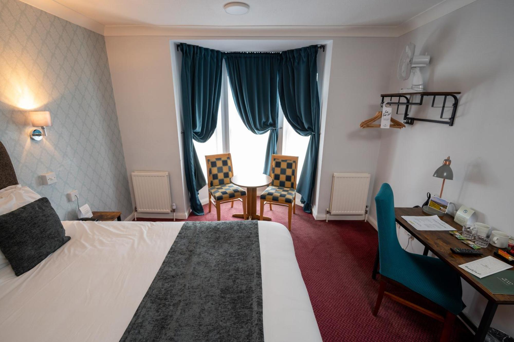 Rising Sun Hotel by Greene King Inns Cheltenham Eksteriør bilde
