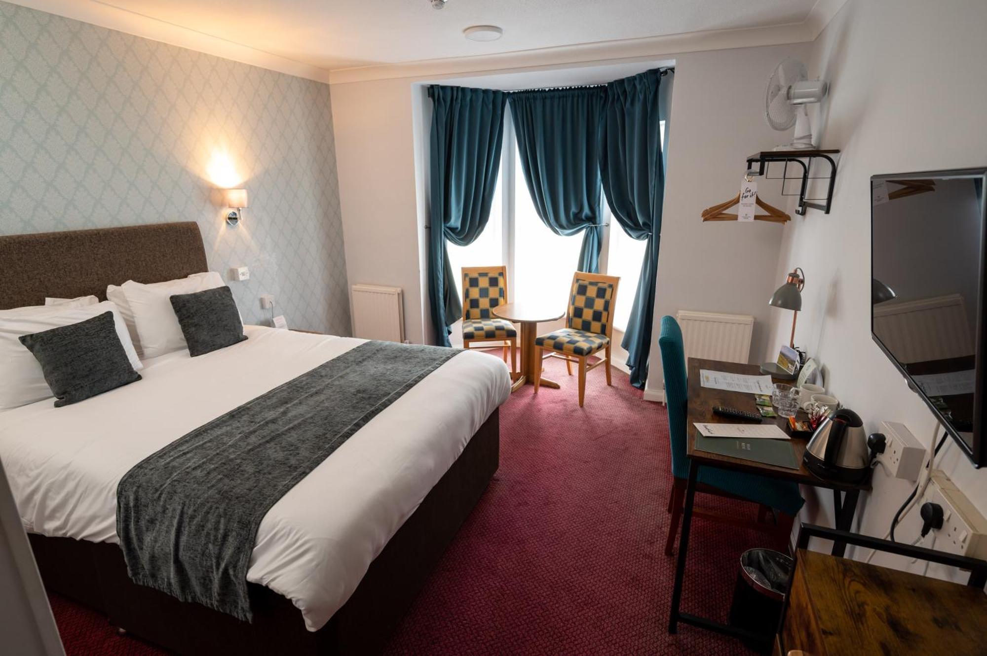 Rising Sun Hotel by Greene King Inns Cheltenham Eksteriør bilde